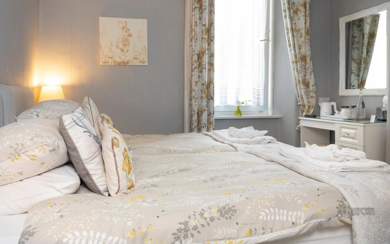 The Firs Bed and Breakfast, Plymouth, United Kingdom