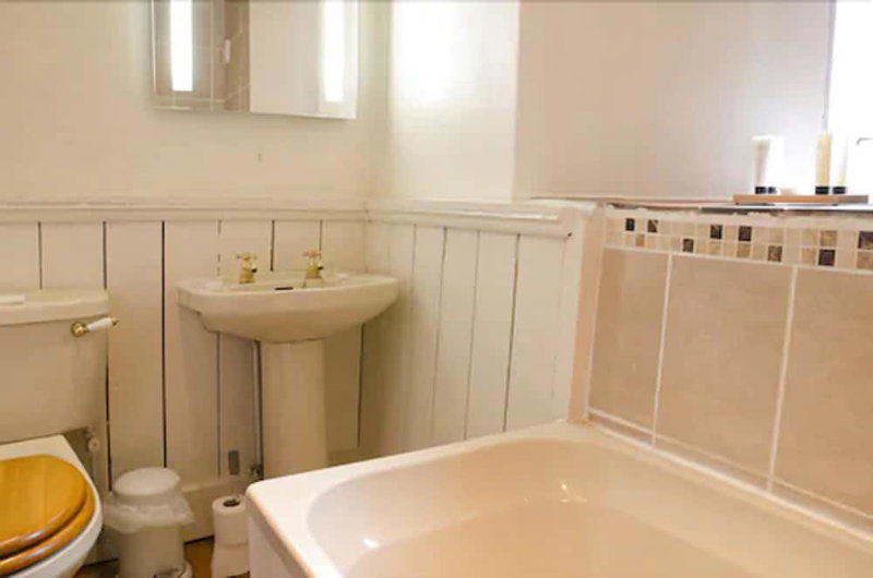 Thames Head Inn, Cirencester, United Kingdom