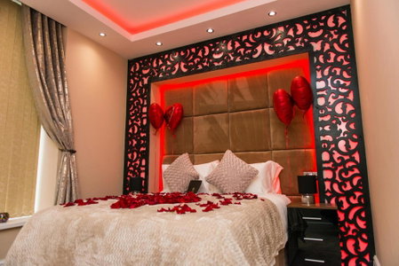Velmora Suites, Huddersfield, Великобритания