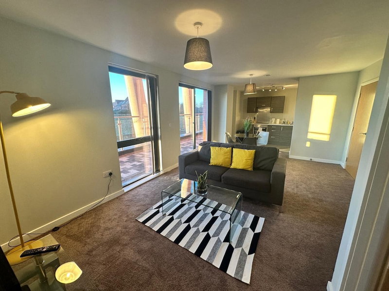Adelphi Wharf Apartments by Beehosting, Salford, United Kingdom