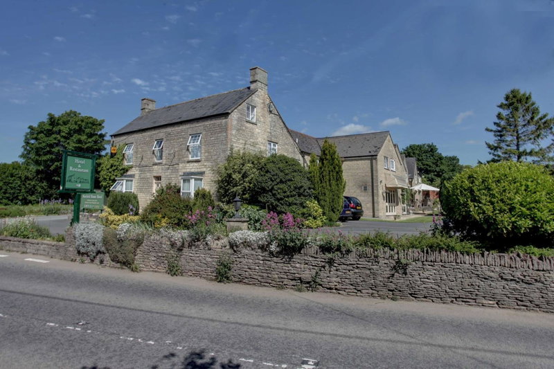 Pettifers Freehouse Hotel, Crudwell, United Kingdom