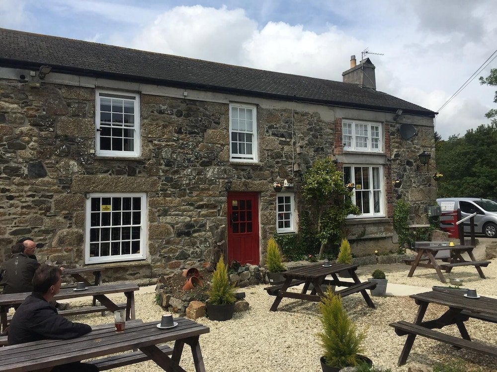 Hotel · The Pirate Inn, Penzance