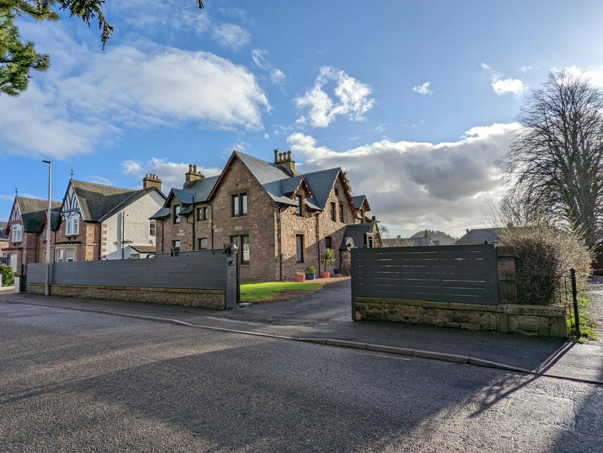 Hotel · Cambeth Lodge Guesthouse, Inverness