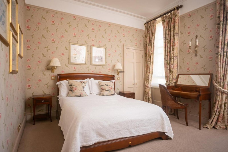 Dukes Bath, Bath, United Kingdom