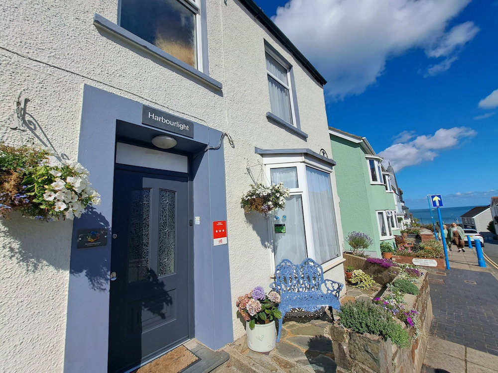 Hotel · Harbourlight Guest House, Saundersfoot