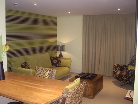 Portland Apartments, Cheltenham, Великобритания