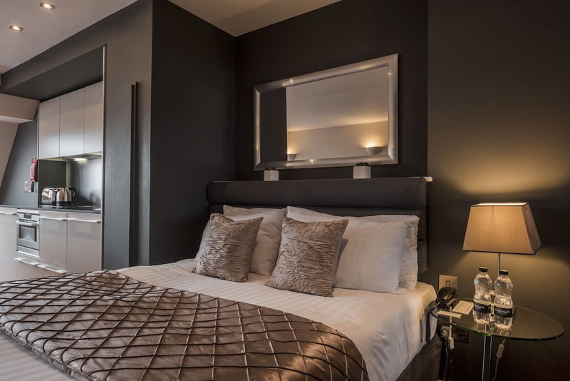 The Chambers - Park Place - Apartments, Leeds, United Kingdom