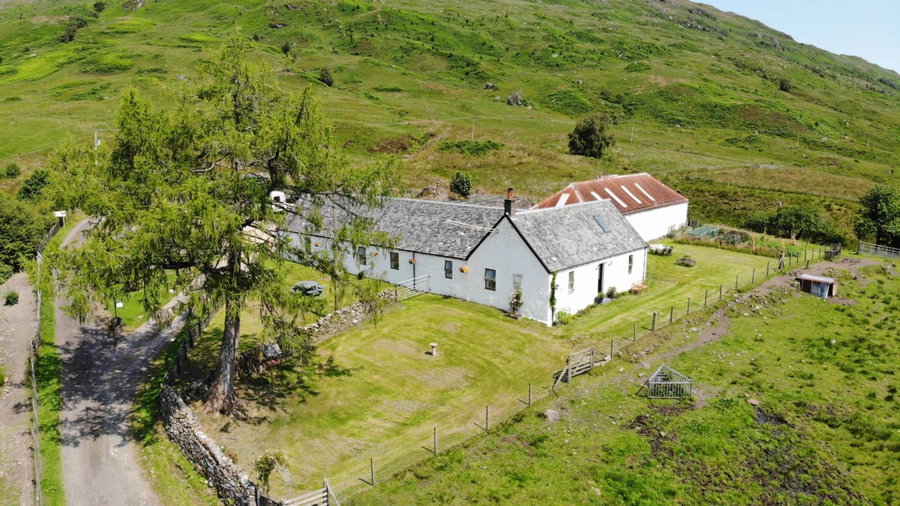 Garrison Farm with Hot Tub, Inversnaid, United Kingdom