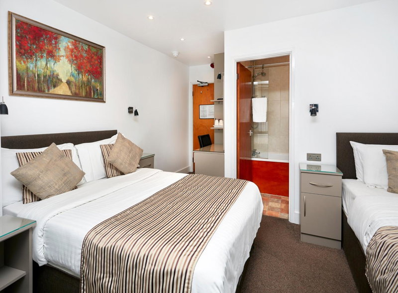 Conifers Guest House, Oxford, Великобритания