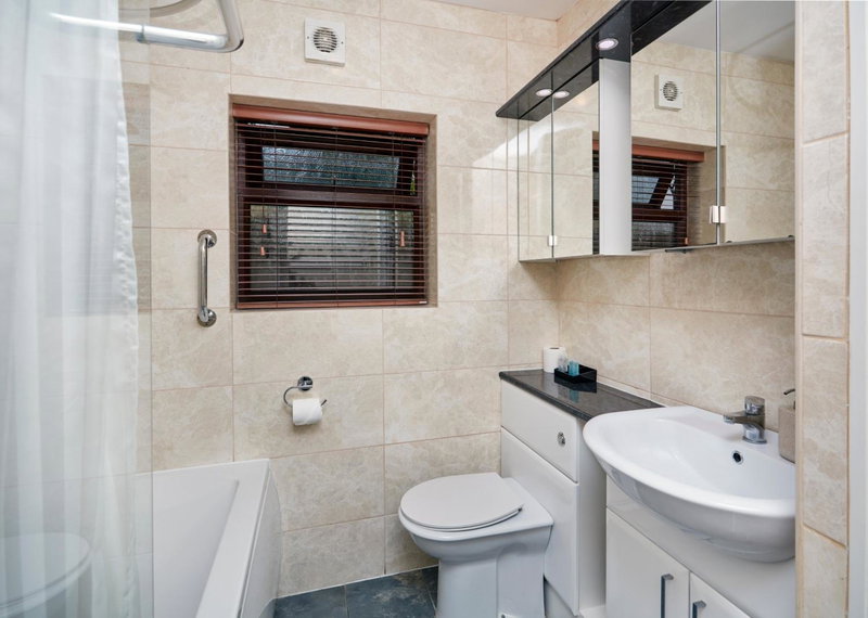 Conifers Guest House, Oxford, Великобритания