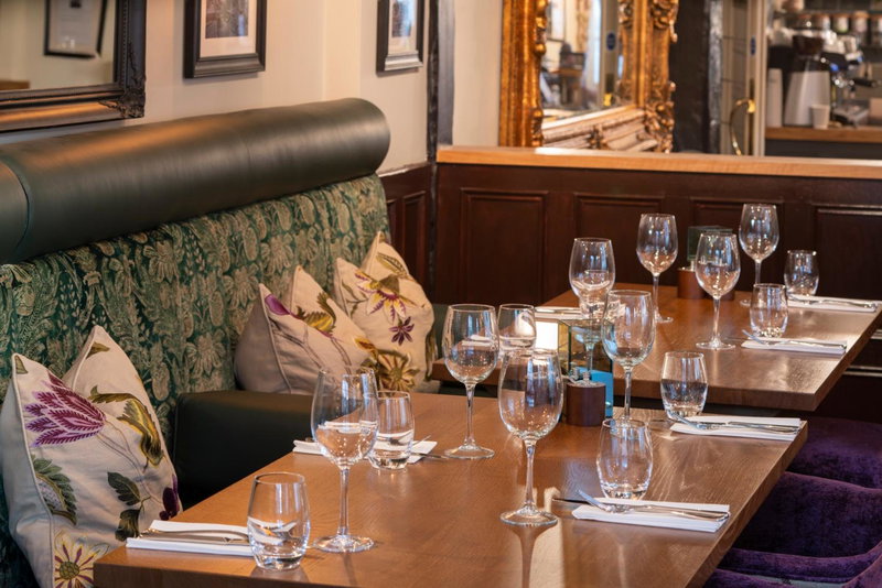 The George Hotel, Amesbury, Wiltshire - The Coaching Inn Group, Amesbury, Reino Unido