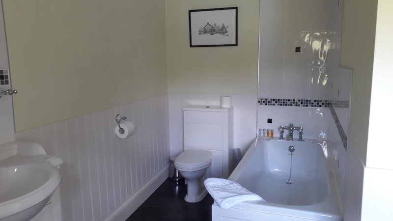 The Draen Bed and Breakfast, Ebbw Vale, United Kingdom