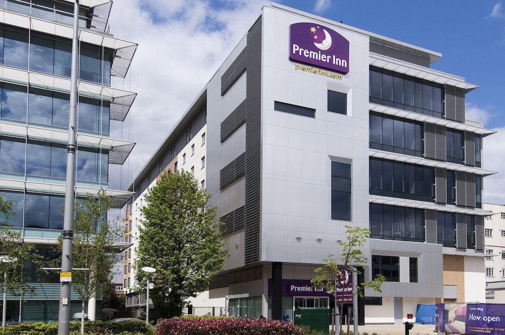 Hotel · Premier Inn London Ealing, London