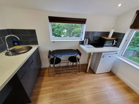 The Ashcroft Studios & Apartments with Free Parking, Manchester, United Kingdom