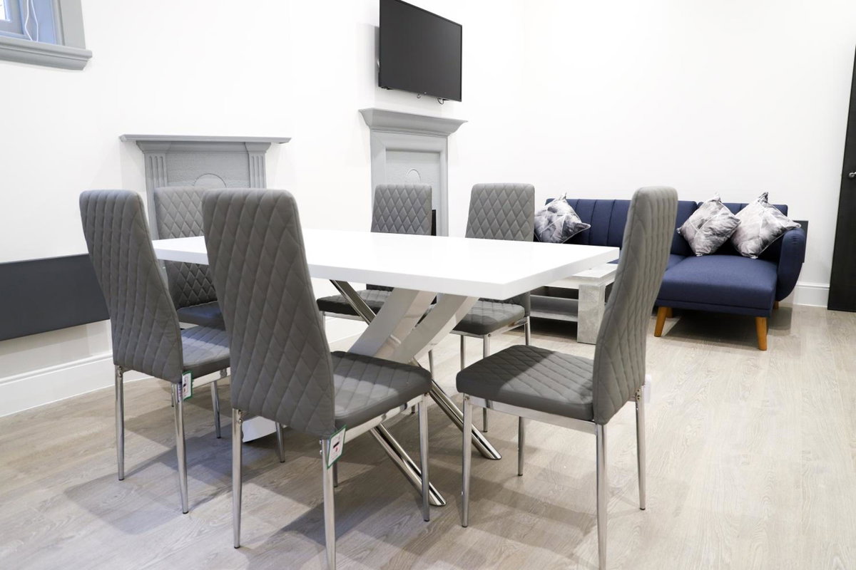 Hotel · 16 Queen Avenue Collection by Happy Days, Liverpool
