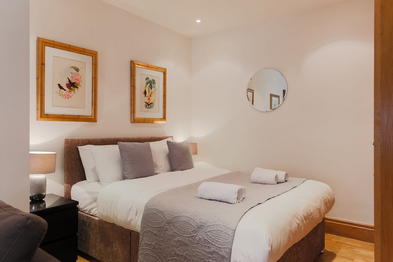 Monument by Excel Apartments, London, United Kingdom