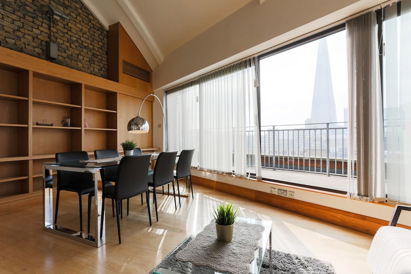 Monument by Excel Apartments, London, United Kingdom