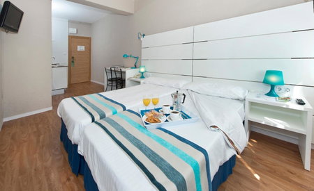 Estudios Aránzazu, Santander, Spain