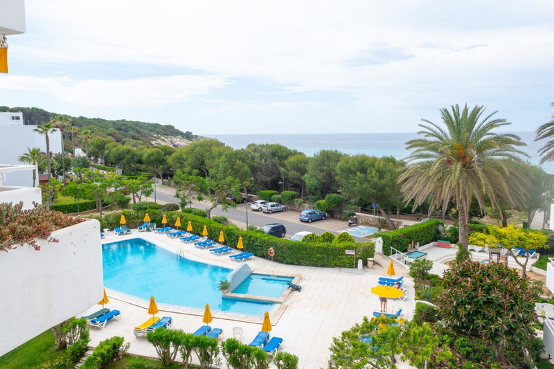 Hamilton Court, Santo Tomás, Spain