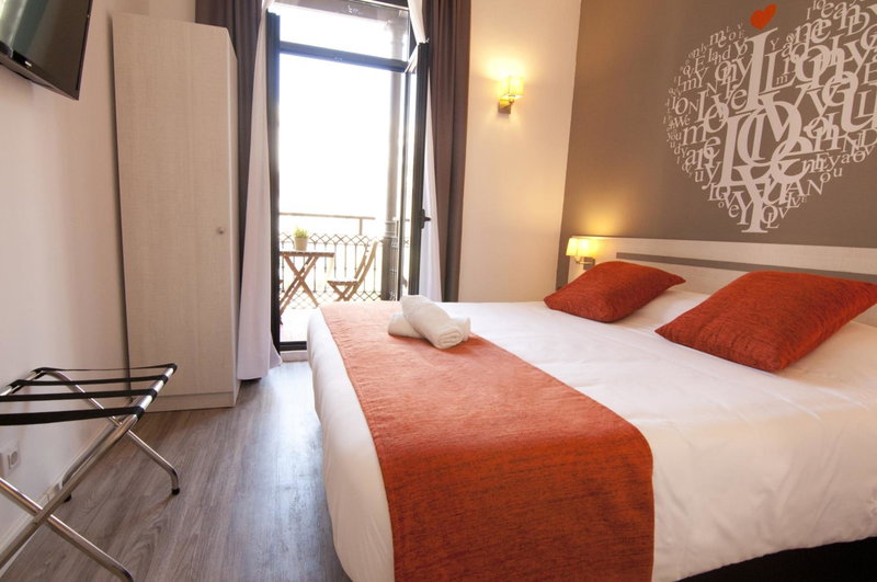 Hostal Live Barcelona, Barcelona, Spain