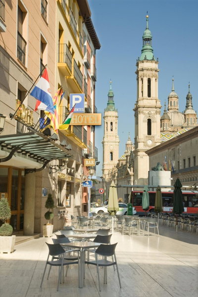Hotel Tibur, Zaragoza, Spain