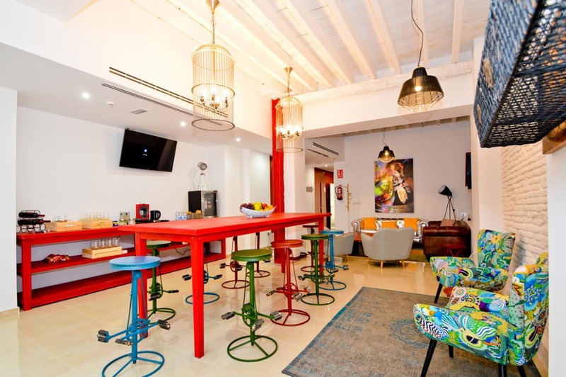 The Zentral Arenal Suites, Seville, Испания