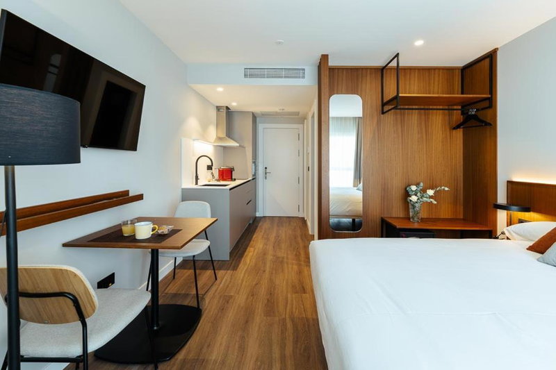 Apartamentos 2H LIVING, León, Spain