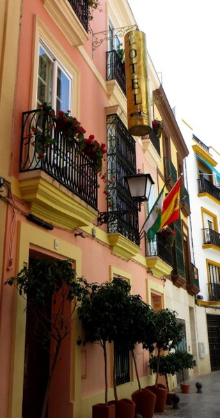 Un Patio al Sur, Seville, Spain