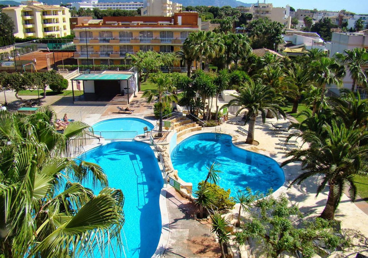 Club Simó, Espagne