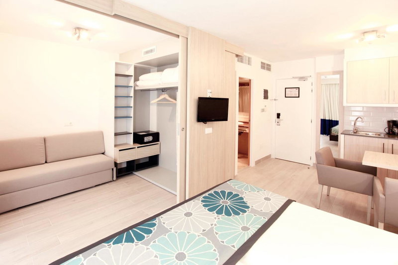 Grupotel Alcudia Pins 3 SUP, Playa de Muro, Spain