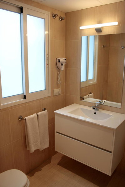 Aparthotel Milord's Suites, Benidorm, Spain