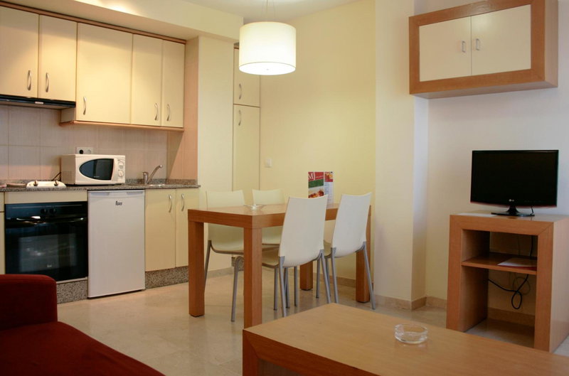 Aparthotel Milord's Suites, Benidorm, Spain