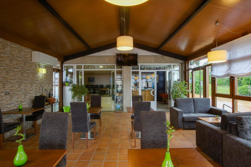 Hotel & Apartamentos Cons da Garda, San Vicente de O Grove, Испания