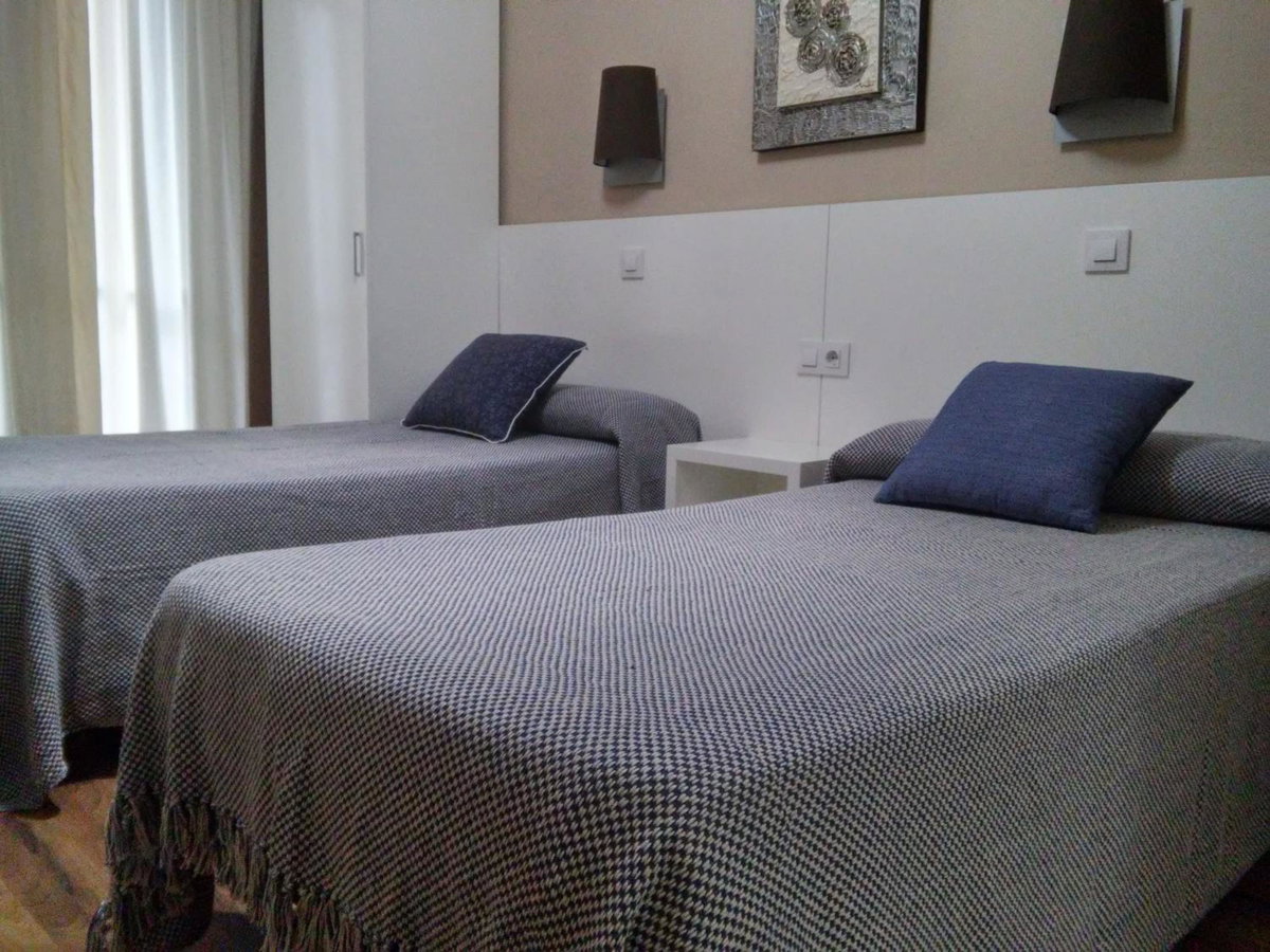 Hotel · Hostal Lesseps, La Vila De Gracia