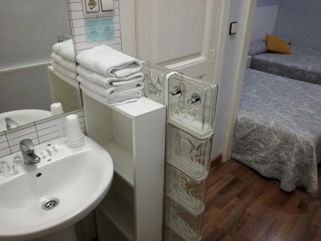 Hostal Lesseps, la Vila de Gracia, Spain