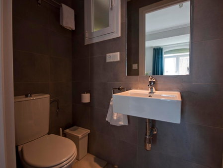 Apartamentos Avenida, Seville, Spain