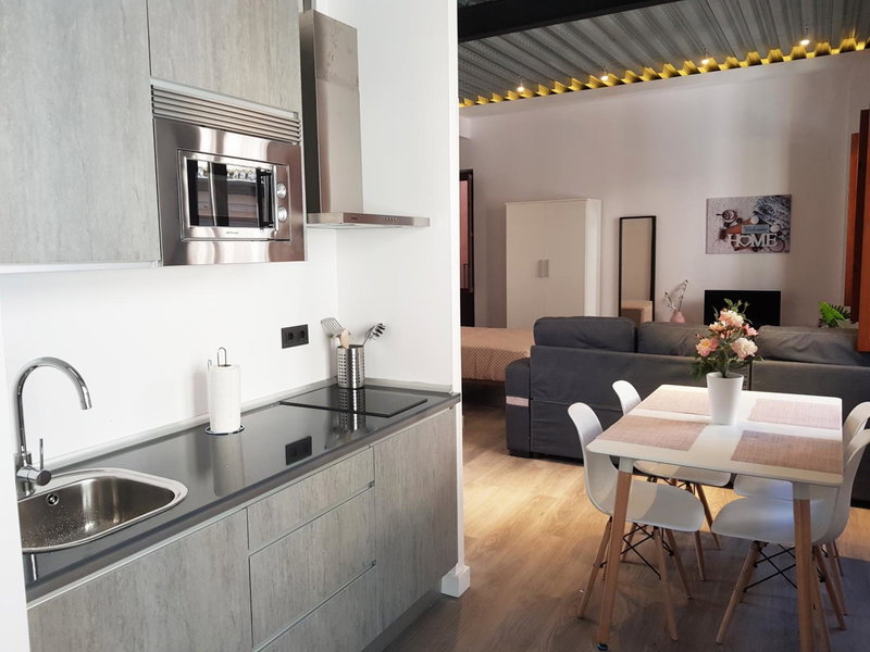Apartamentos Granada Deluxe 3000, Granada, Spain
