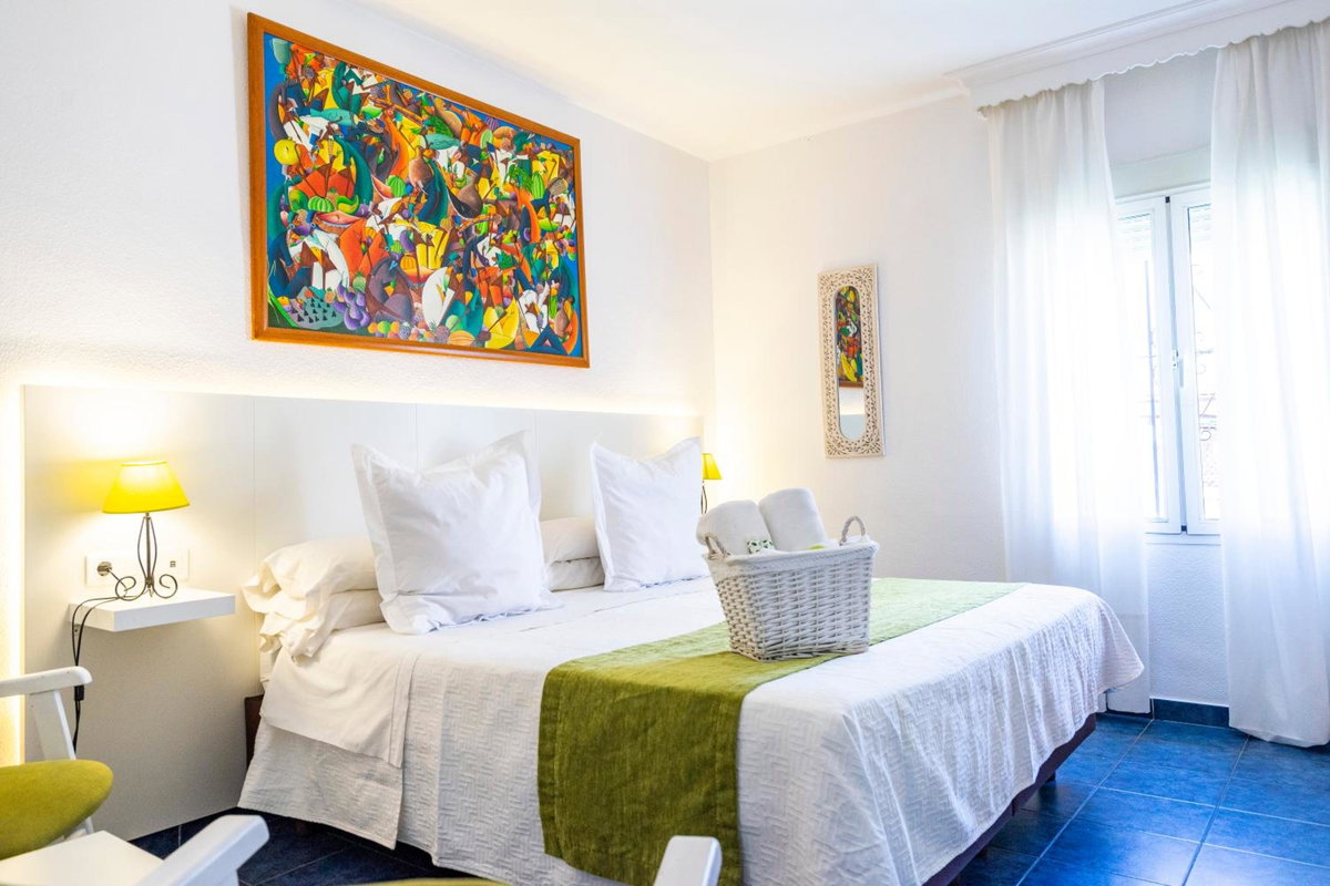 Hotel · Elcano, Málaga