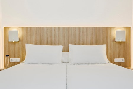 Universal Aparthotel Don Camilo, Sant Elm, España