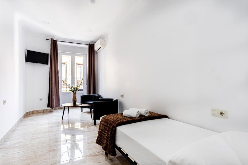 Hostal Rincón de Sol - Puerta del Sol - Self Check-in, Madrid, Spain