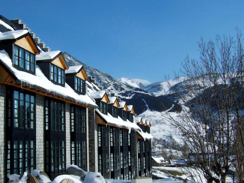 Apartamentos HG Cerler, Cerler, Spain