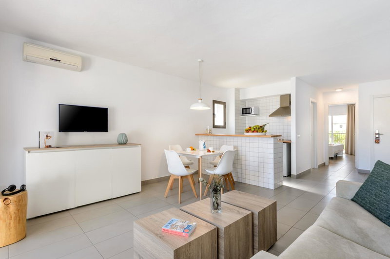 Apartamentos Vibra Riviera, San Antonio Bay, Spain