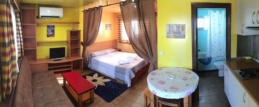 Bungalows Camping Alpha Madrid, Getafe, Spain