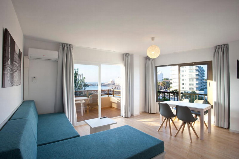BJ Playamar Hotel & Apartamentos, S'Illot, España