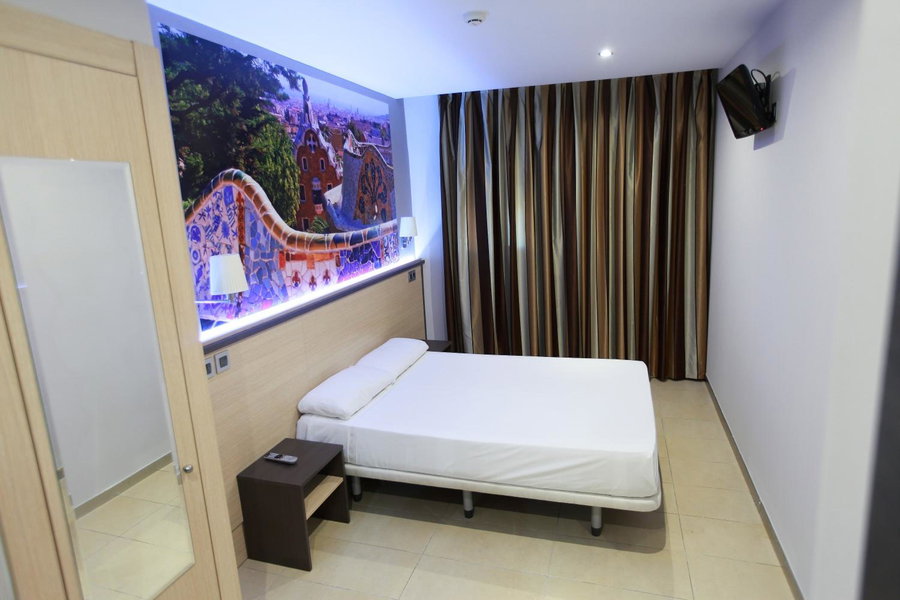 Hostal Las Flores Ramblas, Barcelona, Spain