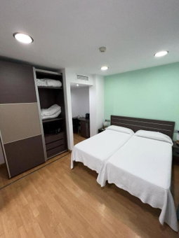Hotel Clopy Rocamar, Benidorm, Spain