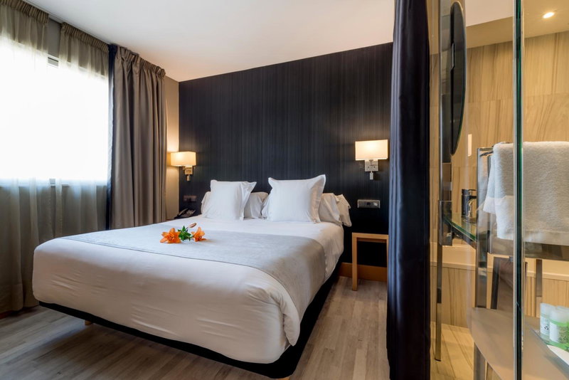 Hotel Plaza, A Coruña, Испания