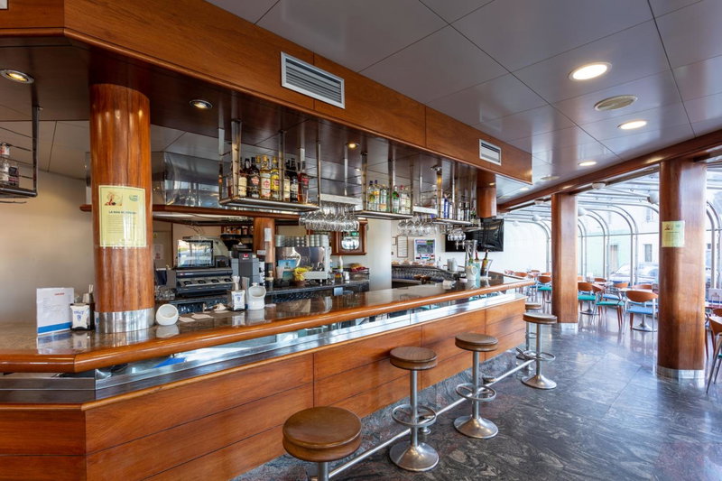 Hotel Astuy, Isla, Spain