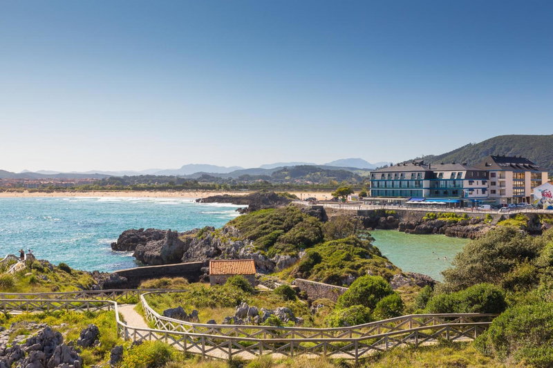 Hotel Astuy, Isla, Spain