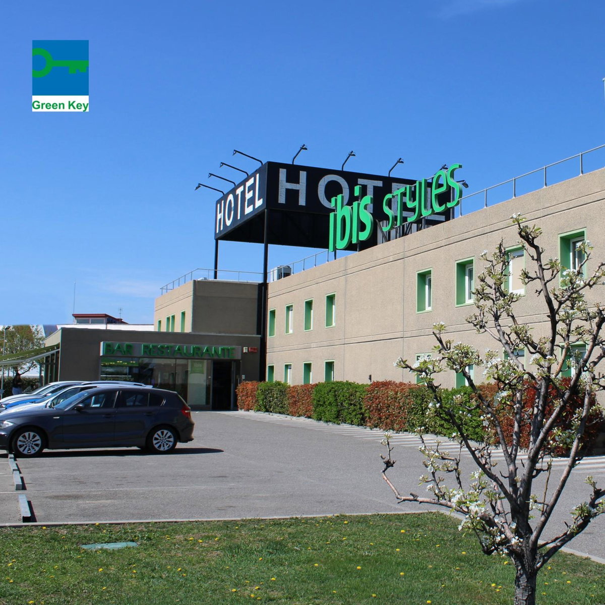 Hotel · Hotel Ibis Styles Lleida Torrefarrera, Lleida